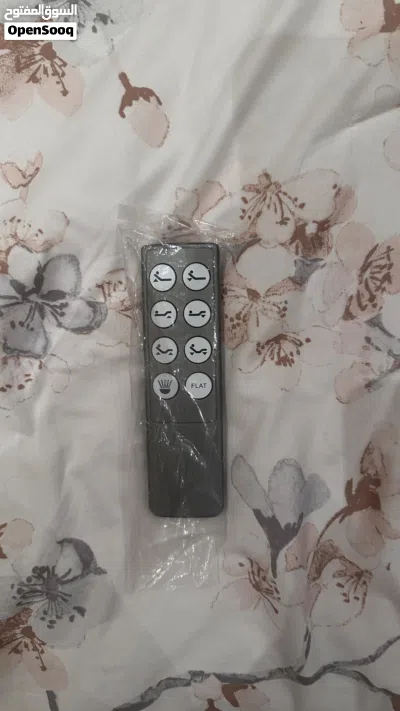 Massage bed with remote ( super urgent) 4