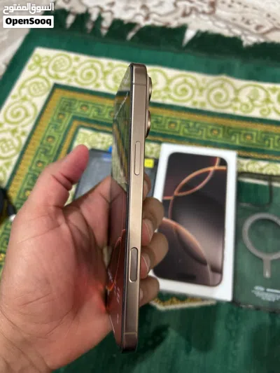 ايفون 16 برو ماكس اصلي بطارية 100 لسه بالكفالة 3