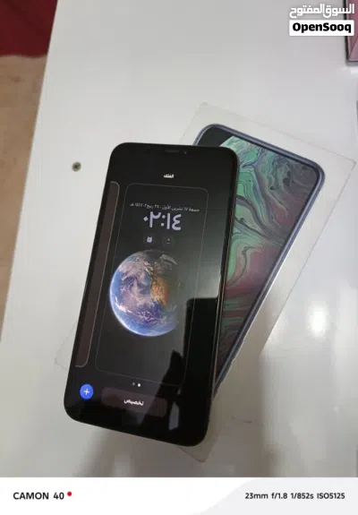 آيفون XS MAXذهبي بعده وكالة غير مفتوح او مبدل بيه قطعة بطارية 77 وذاكرة 256 جهاز انكسرت شاشة بعد نشر 3