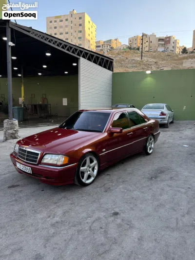 مرسيدس بنز الفئة-C C 200 4