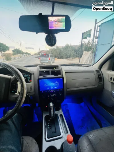 Mercury Mariner Luxury 2