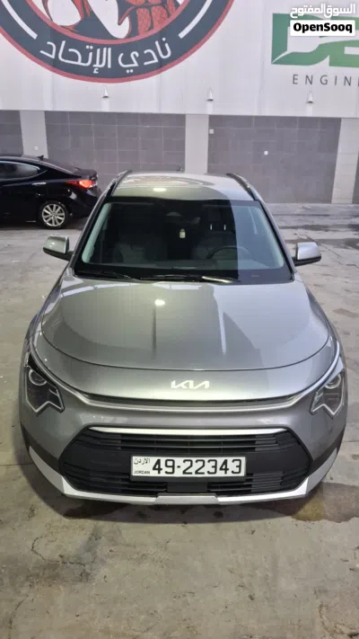 Kia Niro EX 2