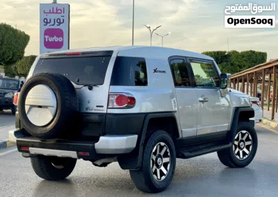 تويوتا FJ Standard 3