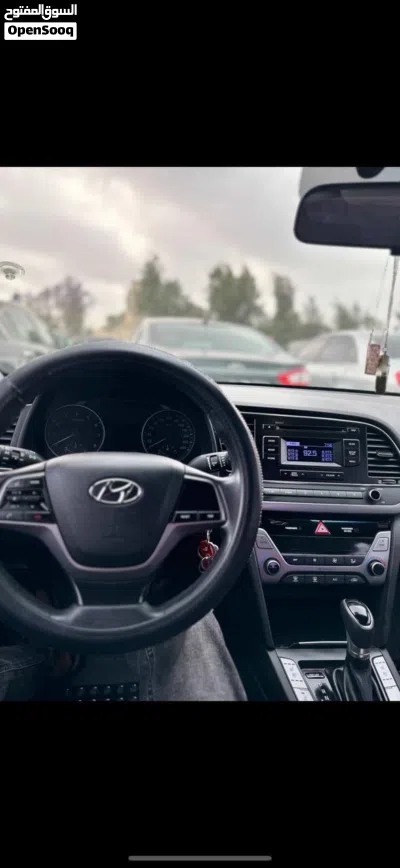 Hyundai Avante SE 2