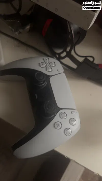 كونترول ps5 للبيع 4