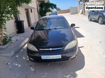 Chevrolet Optra LS 2