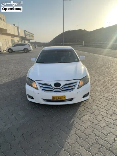 Toyota Camry XLE 2