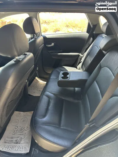Kia Niro EX Touring 4