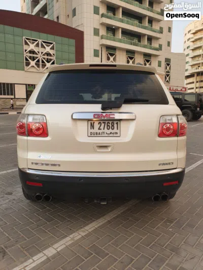 GMC Acadia Denali 4