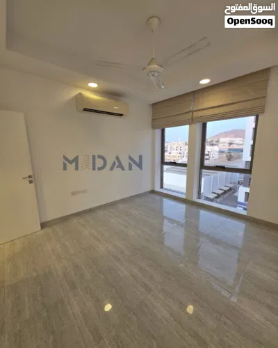Modern 2 BR Apartment in Al Qurum شقة عصرية غرفتين وصالة 2