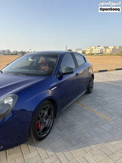 الفا روميو جوليتا Giulietta Veloce 3