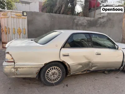 Toyota Crown Standard 2