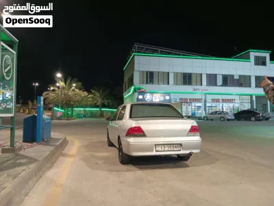 ميتسوبيشي لانسر GLX 4