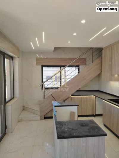 شقة اخير مع روف 190م في أجمل مناطق ربوة عبدون وبسعر مغري / ref 1384 2