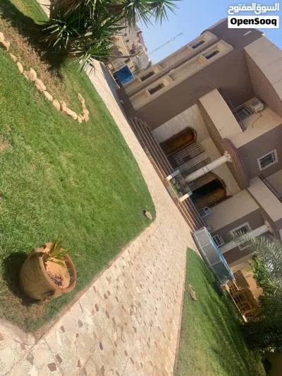منزل دورين للايجار خدمي 2