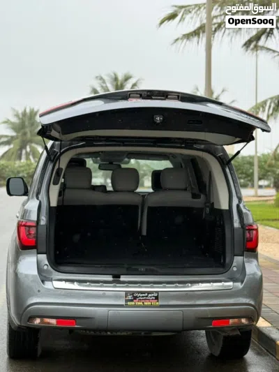 Infiniti QX80 Premium 4