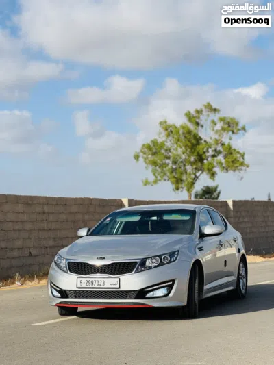 Kia K5 EX 2