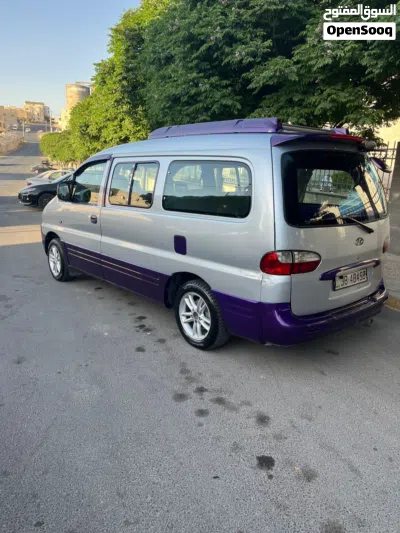 Hyundai H1 2