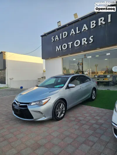 Toyota Camry SE 3