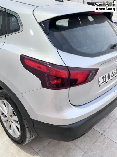 Nissan Rogue SV 4