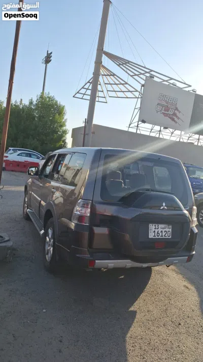ميتسوبيشي باجيرو GLS 4