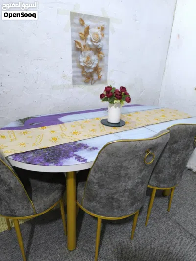 ميز طعام نضيف كلش يحتوي ع3كراسي نضام سلايت 3