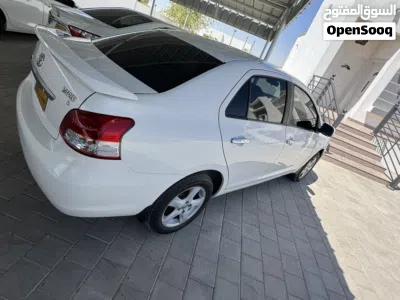 Toyota Yaris G 2