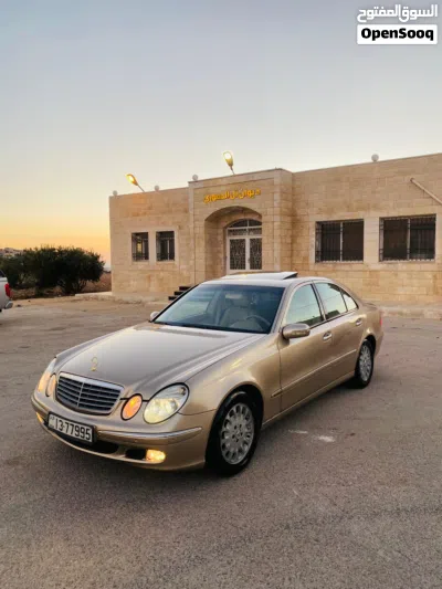 مرسيدس بنز الفئة-E E 200 4