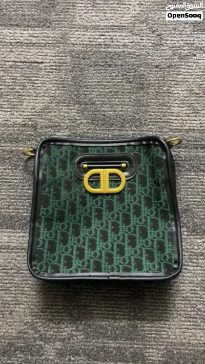 شنتة Dior للبيع 3