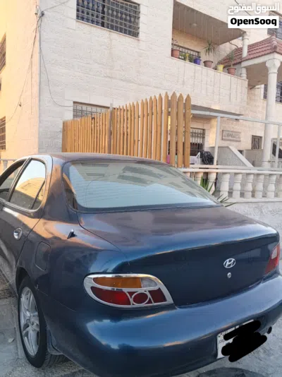Hyundai Avante Standard 2