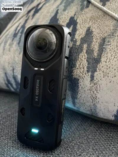 كاميرا Insta360 X3 نظيفة جداً مع الكفر الأصلي للبيع 3