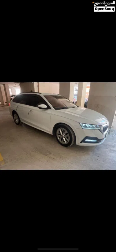 Skoda Octavia Elegance Plus 2