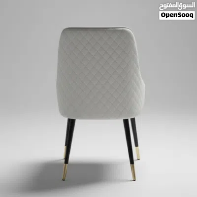 Modern Luxury White Chair / كرسي مودرن فاخر بحالة ممتازة 2