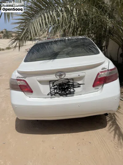 Toyota Camry E 3