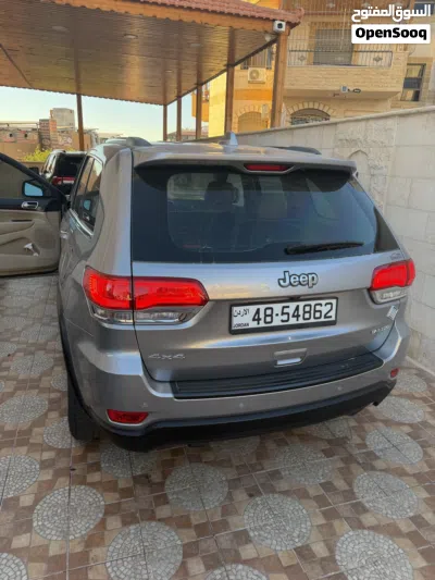 Jeep Grand Cherokee Laredo 2