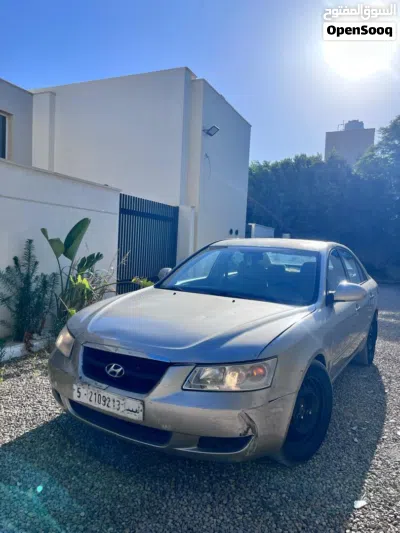 Hyundai Sonata GL 2
