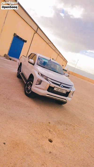 ميتسوبيشي L200 Standard 3