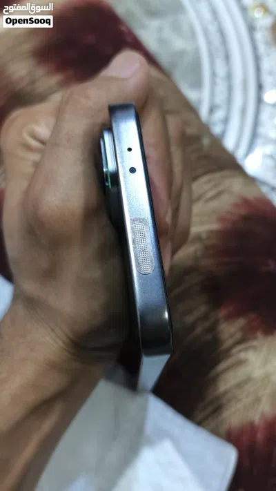سلام عليكم متوفر انفنكس حتي 30 برو ذاكره 256 نضيف المراوس او البيع 3