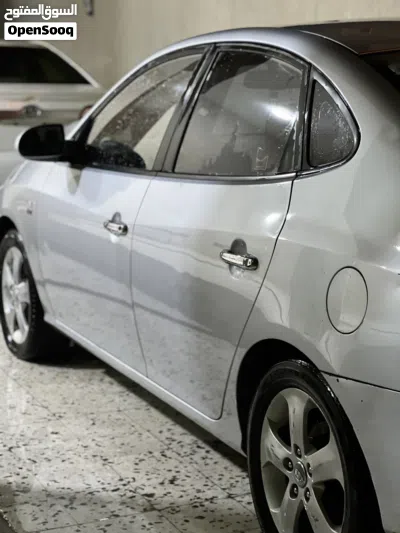 Hyundai Avante Limited 4