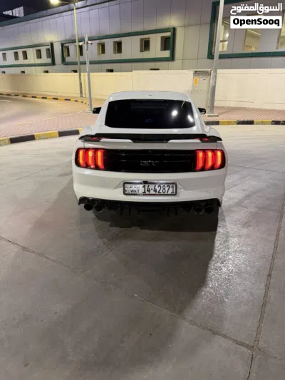 Ford Mustang GT 2