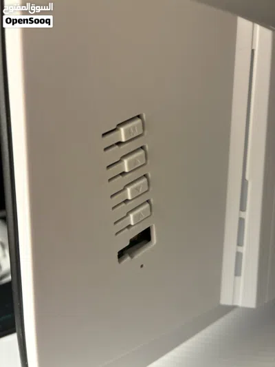 للبيع شاشة Devo مقاس 24 إنش، 165Hz، لون أبيض. 4