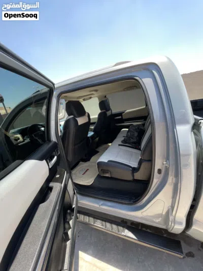 Toyota Tundra SR5 3