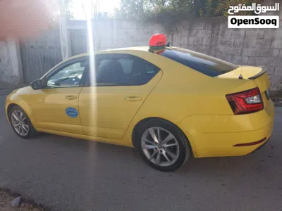 سكودا اوكتافيا Standard 2