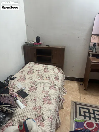سرير عدد 2 وكنتور وميز تواليت 2