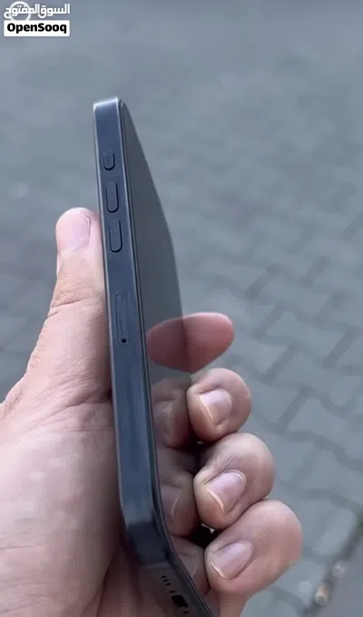 موبايل آيفون 16 برو 4