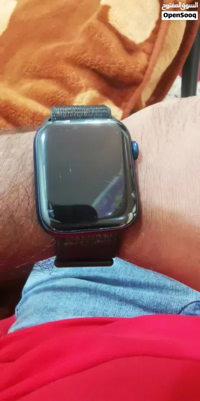 Apple watch series 6 with cellular 3
