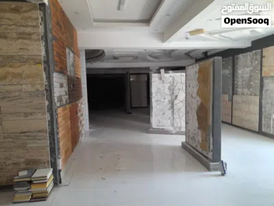 فرصة للشركات والمعاهد والمؤسسات في موقع ممتاز معرض للايجار 600متر مربع مجهز بدورات مياه ومطبخ تحضيري 2