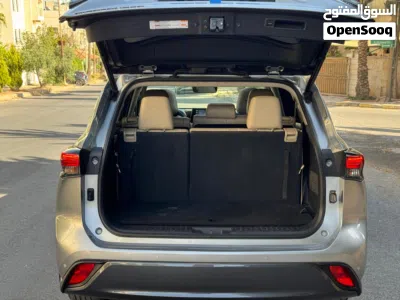 Toyota Highlander Limited 3