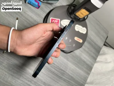 iPhone 13 for sale مع كرتونه 4