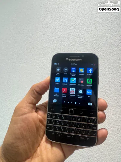 Blackberry Classic Q20 Excellent Condition Sim working 3